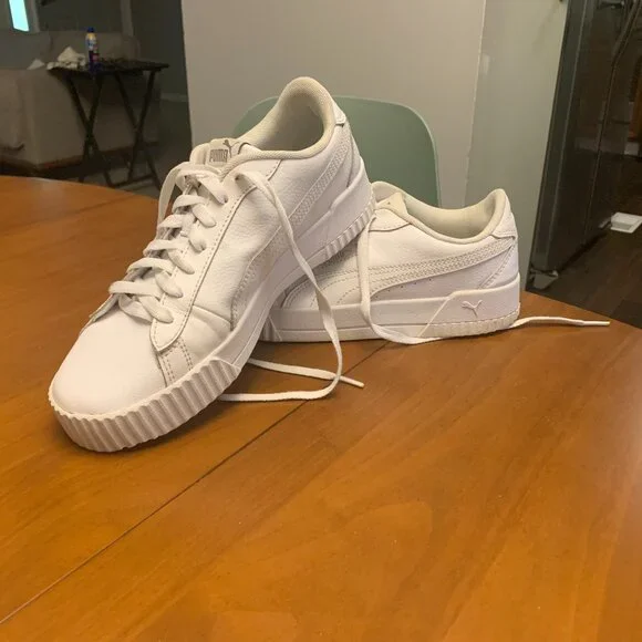 Classic White Puma - Carina Sneaker - Picture 3 of 11